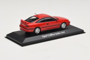Opel Calibra Turbo 4x4 レッド Maxichamps 1:43 940045721 メタル - 画像 2/4