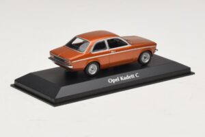 Opel Kadett C ブロンズメタリック Maxichamps 1:43 940045600 メタル - 画像 2/4