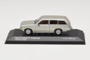 Opel Kadett C Caravan Silver Metallic Minichamps 1:43 400048111 メタル