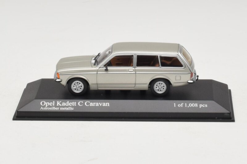 Opel Kadett C Caravan Silver Metallic Minichamps 1:43 400048111 メタル