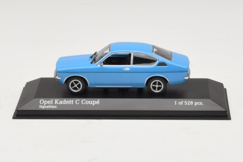 Opel Kadett C Coupe ブルー Minichamps 1:43 430045628 メタル