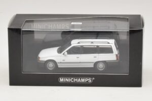 Opel Kadett E Caravan ホワイト Minichamps 1:43 400045911 メタル - 画像 4/4