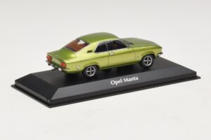 Opel Manta A グリーンメタリック Maxichamps 1:43 940045501 メタル - 画像 2/4