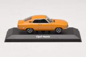 Opel Manta A オレンジ Maxichamps 1:43 940045500 メタル