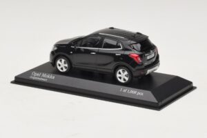 Opel Mokka ブラックメタリック Minichamps 1:43 410042101 メタル - 画像 3/4