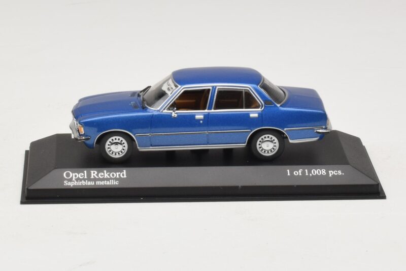 Opel Rekord D ブルーメタリック Minichamps 1:43 400044002 メタル