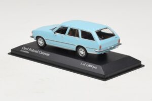 Opel Rekord D Caravan ライトブルー Minichamps 1:43 400044014 メタル - 画像 3/4
