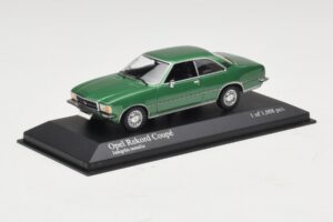 Opel Rekord D クーペ グリーンメタリック Minichamps 1:43 400044022 メタル - 画像 2/4