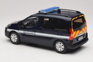 Peugeot Partner Gendarmerie ダークブルー Norev 1:18 184890 メタル - 画像 5/6