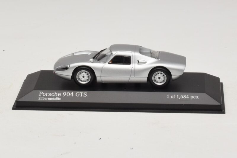 Porsche 904 GTS シルバー Minichamps 1:43 400065721 メタル