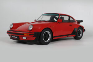 Porsche 911 930 Turbo 3.3 India Red GT Spirit 1:8 GTS802301 レジン - 画像 2/2