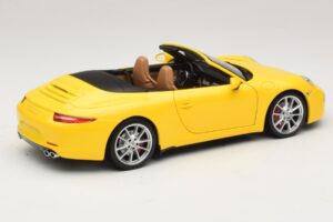 Porsche 911 991 Carrera S カブリオレ イエロー Minichamps 1:18 100061031 メタル - 画像 3/8