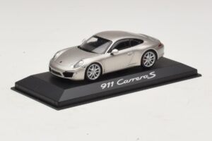 Porsche 911 991 Carrera S シルバーメタリック Minichamps 1:43 WAP0200130C メタル - 画像 2/4