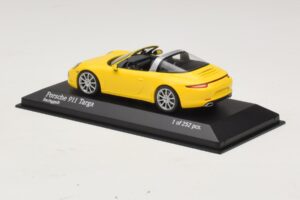 Porsche 911 991 Targa イエロー Minichamps 1:43 410062441 メタル - 画像 3/4