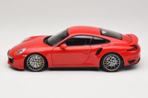 Porsche 911 991 Turbo S レッド Minichamps 1:18 110062320 メタル - 画像 4/8