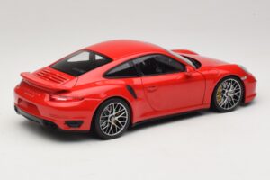 Porsche 911 991 Turbo S レッド Minichamps 1:18 110062320 メタル - 画像 2/8