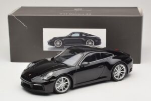 Porsche 911 992 Carrera 4S ブラック Minichamps 1:18 WAP0211120R992 メタル - 画像 6/6