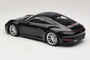 Porsche 911 992 Carrera 4S ブラック Minichamps 1:18 WAP0211120R992 メタル - 画像 5/6
