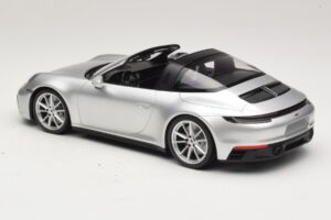 Porsche 911 992 Targa 4 GTS シルバー Minichamps 1:18 WAP0211460RTRG メタル - 画像 5/6