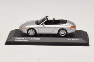 Porsche 911 996 カブリオレ シルバーメタリック Minichamps 1:43 400061091 メタル
