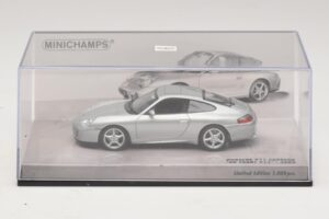 Porsche 911 996 Carrera 40周年記念 シルバー Minichamps 1:43 436061070 メタル - 画像 5/5