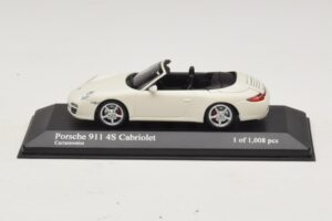 Porsche 911 997 Carrera 4S カブリオレ ホワイト Minichamps 1:43 400066431 メタル