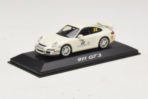 Porsche 911 997 GT3 #22 ホワイト Minichamps 1:43 WAP020102016 メタル - 画像 2/4