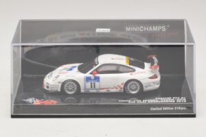 Porsche 911 997 GT3 RS #11 24 Hours Nurburgring 2010 Minichamps 1:43 437106711 メタル - 画像 5/5