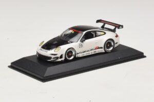 Porsche 911 997 GT3 RSR #9 Presentation 2009 Minichamps 1:43 400096909 メタル - 画像 2/4