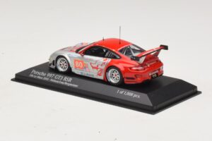 Porsche 911 997 GT3 RSR GT2 #80 S. Neiman / D. Law 24 Hours of Le Mans 2010 Minichamps 1:43 410106980 メタル - 画像 3/4