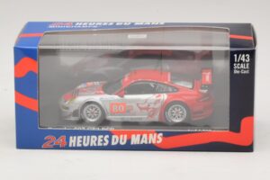 Porsche 911 997 GT3 RSR GT2 #80 S. Neiman / D. Law 24 Hours of Le Mans 2010 Minichamps 1:43 410106980 メタル - 画像 4/4