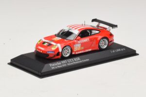 Porsche 911 997 GT3 RSR GT2 #97 M. Holzer / R. Westbrook 24 Hours of Le Mans 2010 Minichamps 1:43 410106997 メタル - 画像 2/4