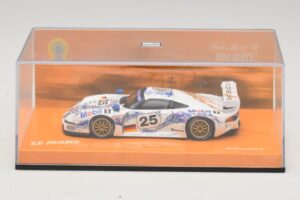 Porsche 911 GT1 #25 B. Wollek / T. Boutsen / H-J. Stuck 24 Hours of Le Mans 1996 Minichamps 1:43 403966625 メタル - 画像 4/5