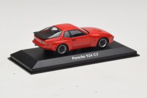 Porsche 924 GT レッド Maxichamps 1:43 940066120 メタル - 画像 2/4