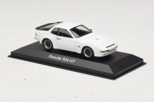 Porsche 924 GT ホワイト Maxichamps 1:43 940066121 メタル - 画像 3/4