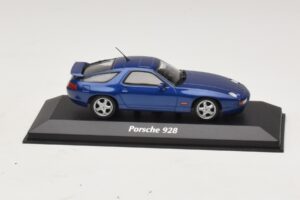 Porsche 928 ブルーメタリック Maxichamps 1:43 940068101 メタル