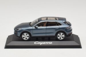 Porsche Cayenne E3 Blue Metallic Minichamps 1:43 WAP0203110J メタル