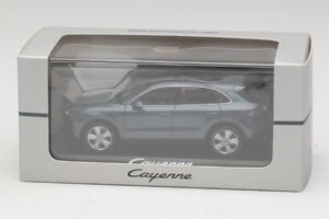 Porsche Cayenne E3 Blue Metallic Minichamps 1:43 WAP0203110J メタル - 画像 4/4