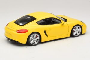 Porsche Cayman 981 イエロー Minichamps 1:18 110062220 メタル - 画像 3/8