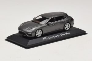 Porsche Panamera 971 Turbo グレーメタリック Minichamps 1:43 WAP0207610H メタル - 画像 2/4