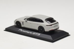 Porsche Panamera GTS 971 Chalk Grey Minichamps 1:43 WAP0207640J メタル - 画像 3/4