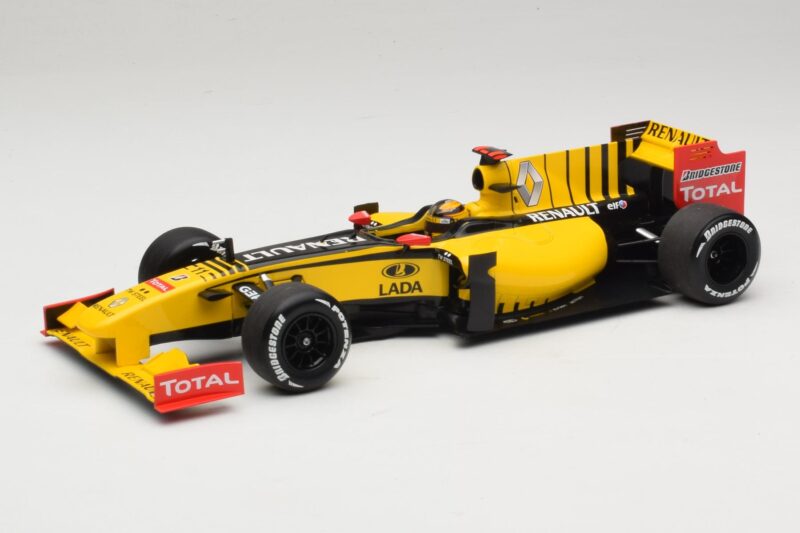 Renault R30 Showcar #11 R. Kubica F1 2010 Minichamps 1:18 150100081 メタル