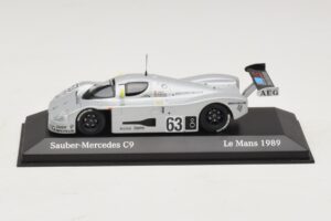 Sauber Mercedes C9 #63 J. Mass / M. Reuter / S. Dickens Winners 24 Hours of Le Mans 1989 Minichamps 1:43 B66041033 メタル