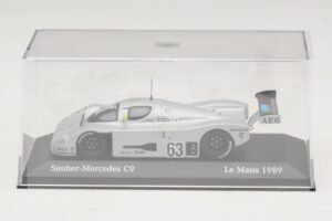 Sauber Mercedes C9 #63 J. Mass / M. Reuter / S. Dickens Winners 24 Hours of Le Mans 1989 Minichamps 1:43 B66041033 メタル - 画像 4/5