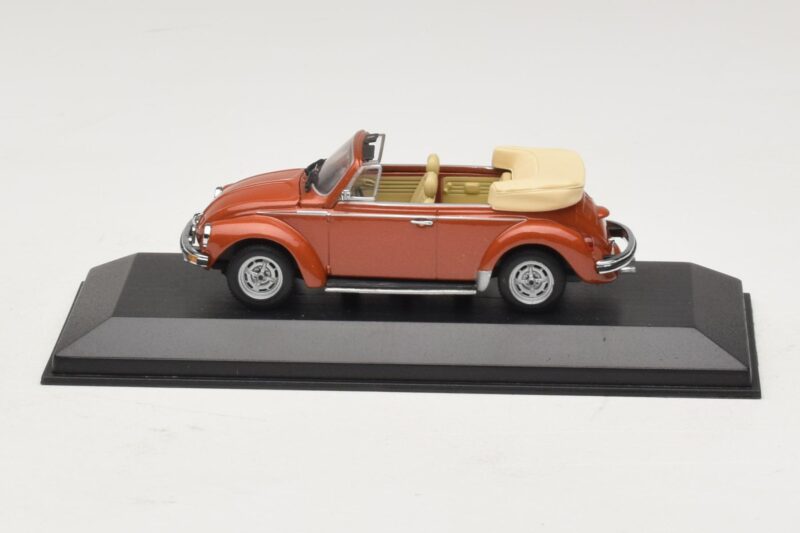Volkswagen 1200 カブリオレ Hebmuller レッド Minichamps 1:43 430052032 メタル