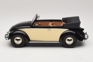 Volkswagen Beetle カブリオレ ブラック クリーム Minichamps 1:18 107054131 レジン - 画像 3/6