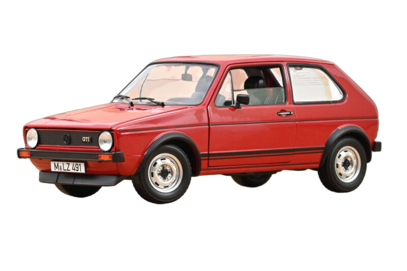 Volkswagen Golf GTI Mk1 レッド Norev 1:18 Volkswagen Golf GTI Mk1 レッド Norev 1:18 188472 メタル