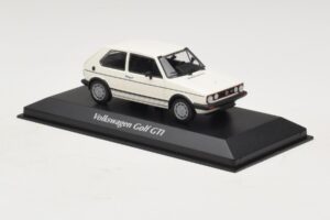 Volkswagen Golf GTI Mk1 ホワイト Maxichamps 1:43 940055171 メタル - 画像 3/4