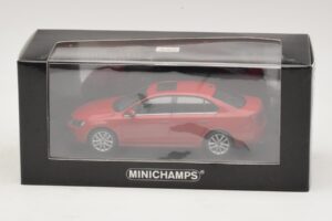 Volkswagen Jetta Mk6 レッド Minichamps 1:43 400059001 メタル - 画像 4/4
