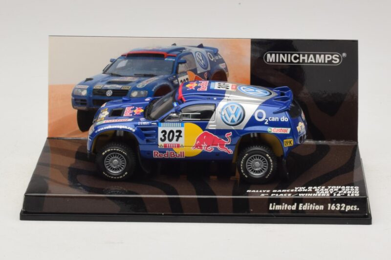 Volkswagen Race Touareg Red Bull #307 B. Saby / M. Perin Dakar Rally 2005 Minichamps 1:43 436055307 メタル